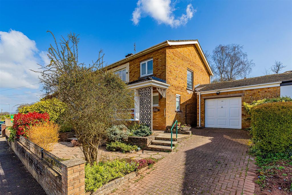 3 bed semi-detached house for saleRidgeway Road, Rumney, Cardiff CF3