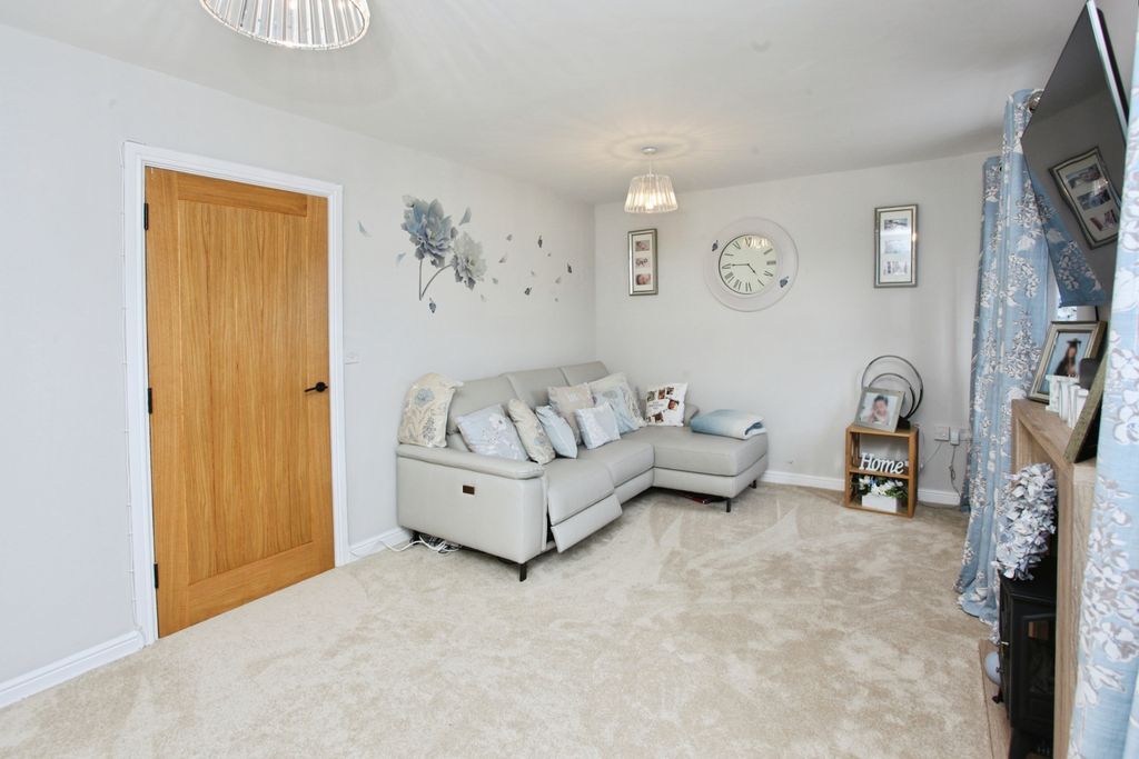 Additional image 16 of 3 bed town house for saleLakeside Close, Ebbw Vale NP23