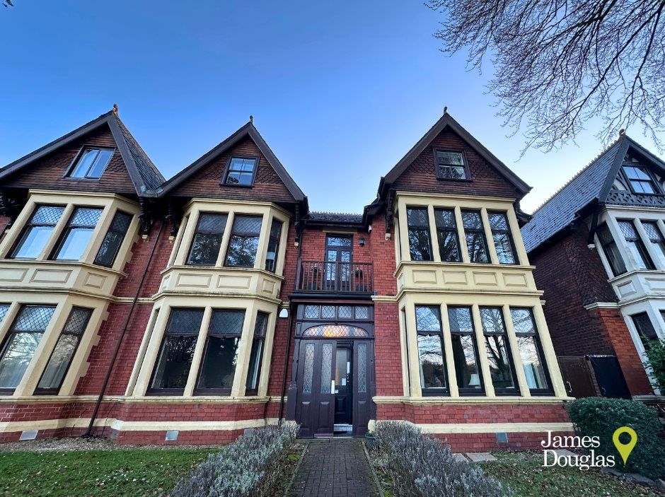 3 bed flat for saleNinian Road, Roath CF23