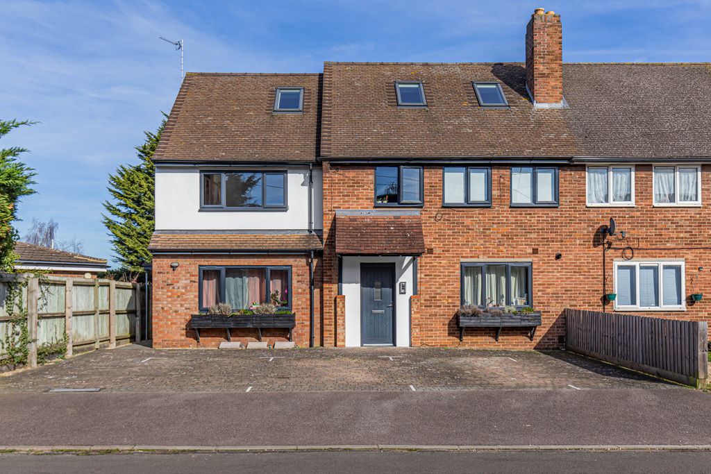 2 bed flat for saleMaitland Avenue, Cambridge CB4