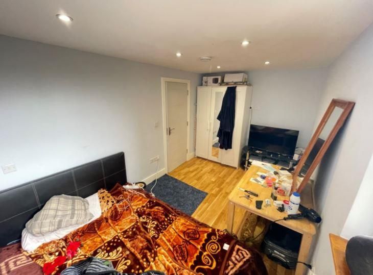 Additional image 3 of Land for saleCricklewood Broadway, London NW2