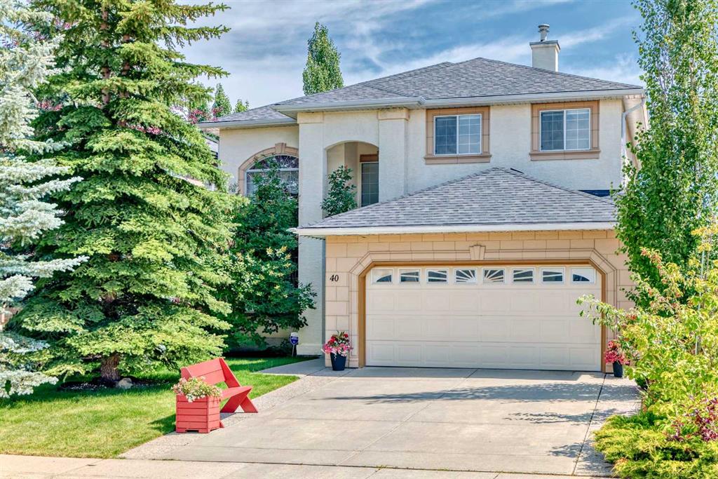 40 Royal Highland Court NW, Calgary, AB, T3G4Y2