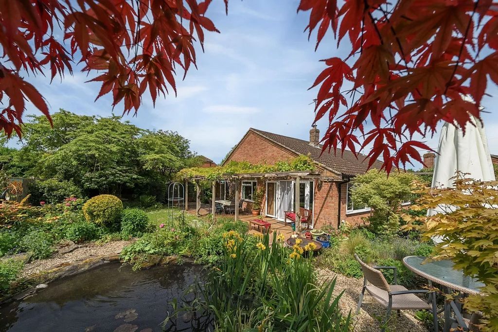 Additional image 5 of 4 bed bungalow for saleMiddle Lane, Cherhill SN11
