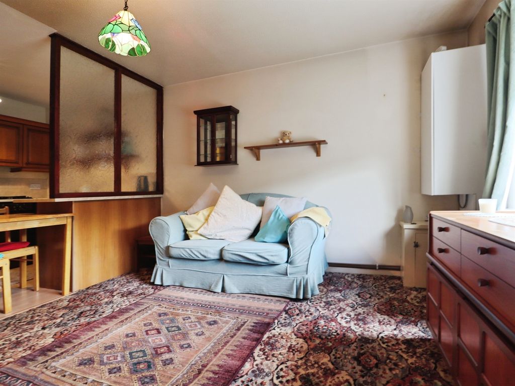 Additional image 5 of 2 bed flat for saleLoftus Street, Cardiff CF5