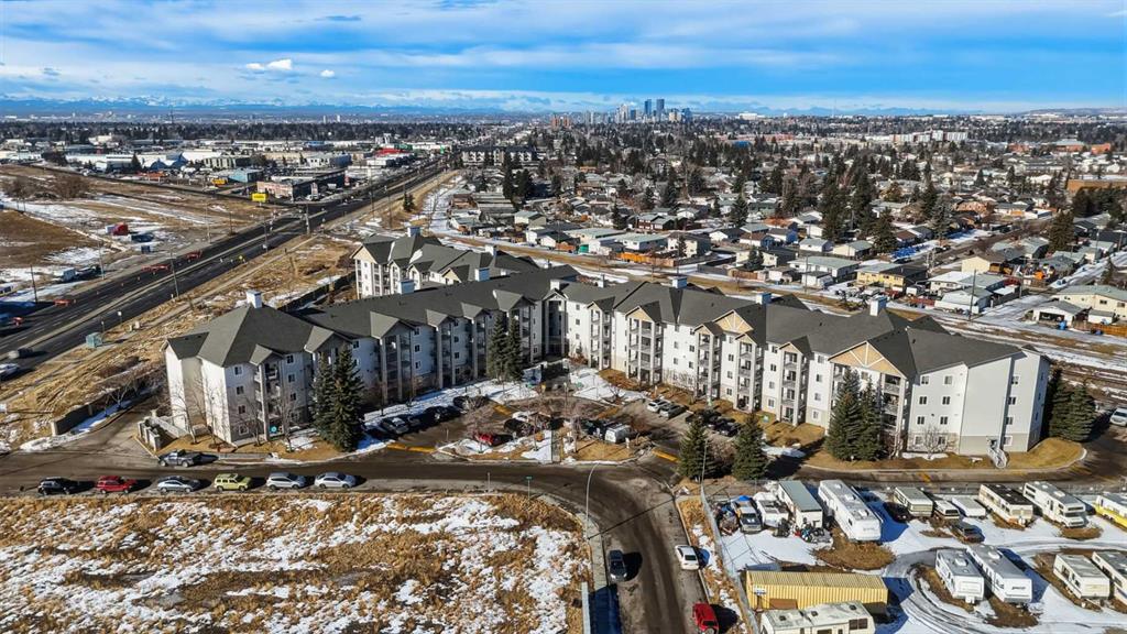 Additional image 2 of 322-1717 60 Street SE, Calgary, AB, T2A 7Y7
