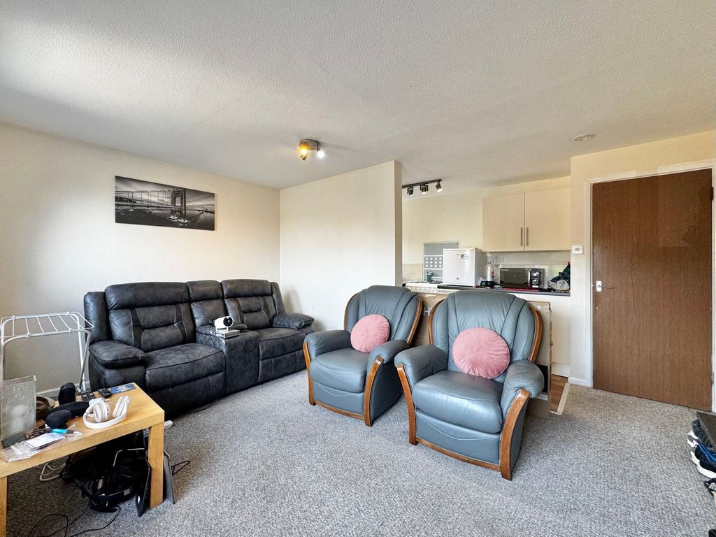 Additional image 4 of 2 bed flat for saleCollingwood Avenue, Newport NP19