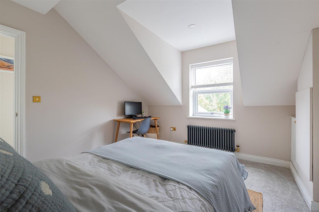 Additional image 17 of 2 bed flat for saleShirley Road, Roath Park, Cardiff CF23