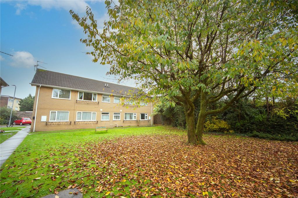 1 bed flat for salePenlline Court, Penlline Road, Whitchurch, Cardiff CF14