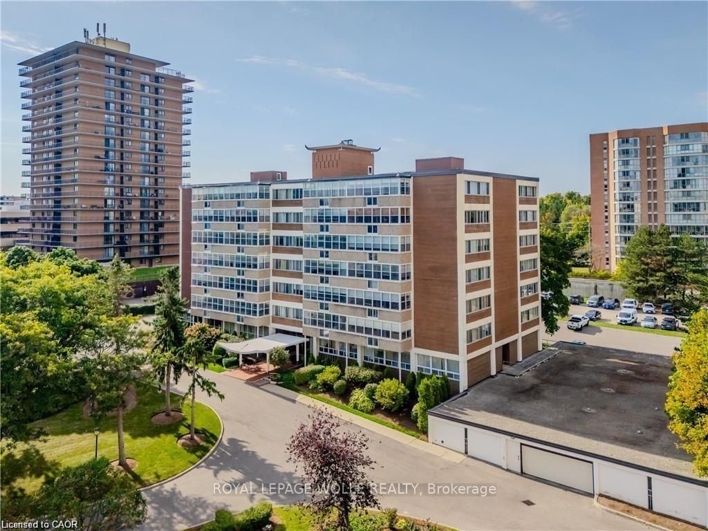 703-45 Westmount Road N, Waterloo, ON, N2L 2R3