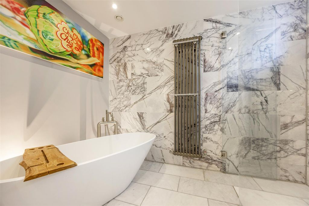 Additional image 10 of 2 bed flat for saleLansdown Road, Cheltenham GL51