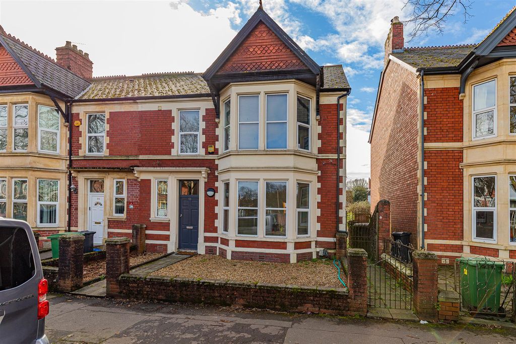 2 bed flat for saleMarlborough Road, Penylan, Cardiff CF23