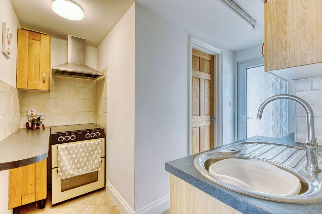 Additional image 11 of 4 bed semi-detached house for sale13 Nomond Avenue, St Helier JE2