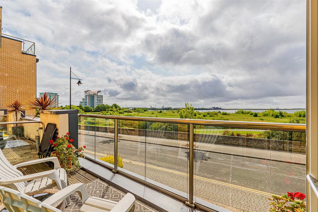 Additional image 3 of 4 bed property for saleWindsor Esplanade, Cardiff CF10