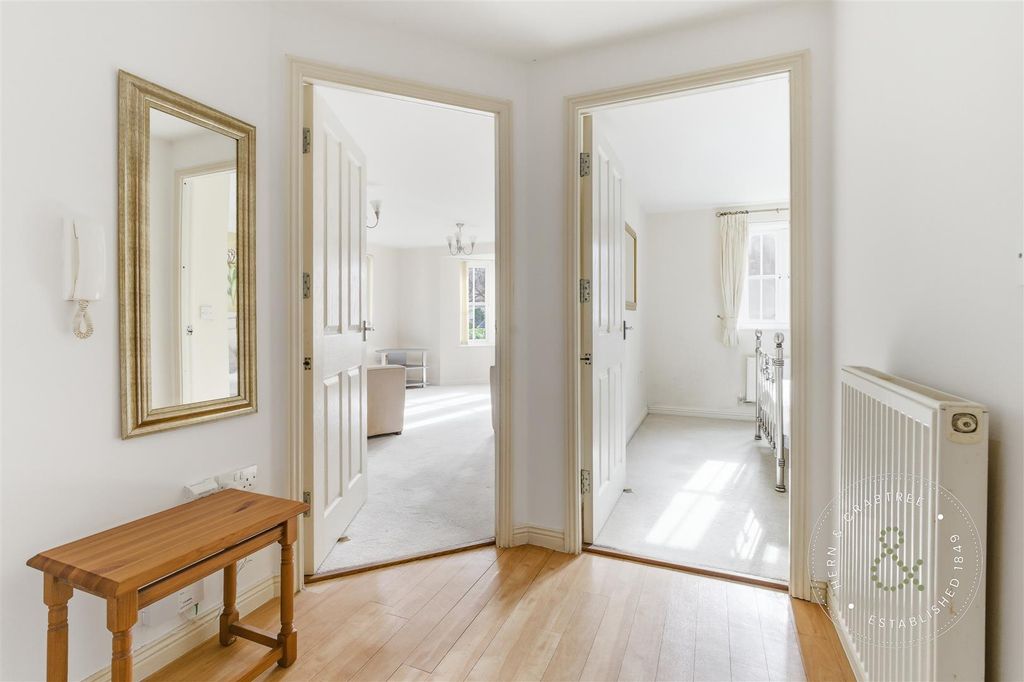 Additional image 16 of 1 bed flat for salePhoenix Way, Heath, Cardiff CF14