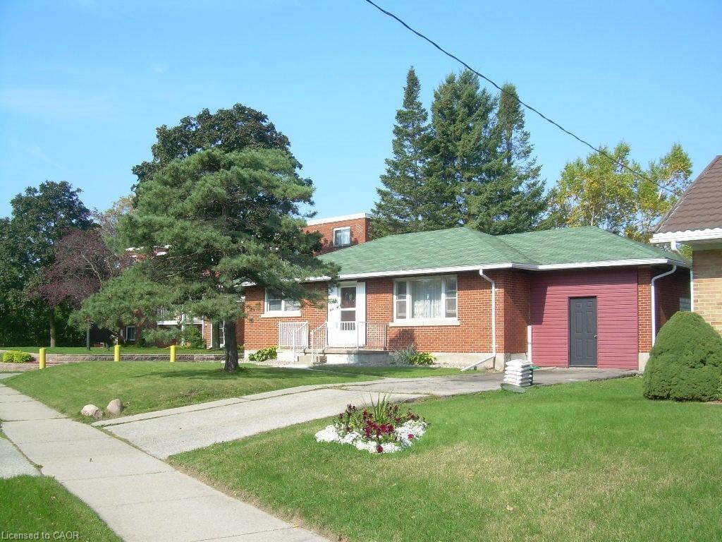 160 Erb Street E, Waterloo, ON, N2J 1M4