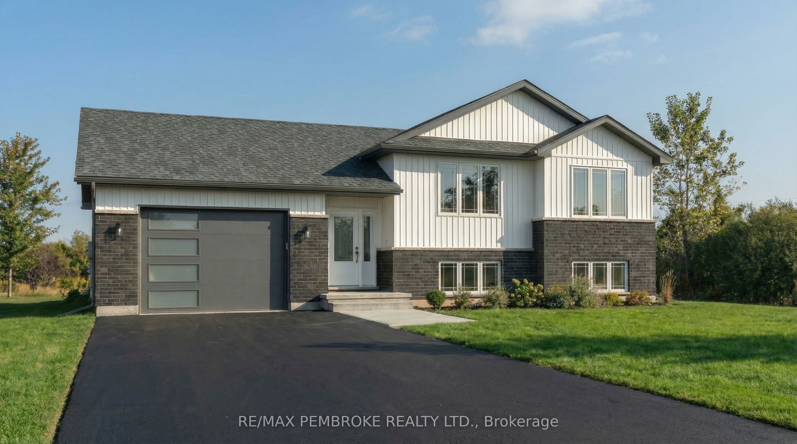 56 Eddy Crescent, Pembroke, ON, K8A 0M1