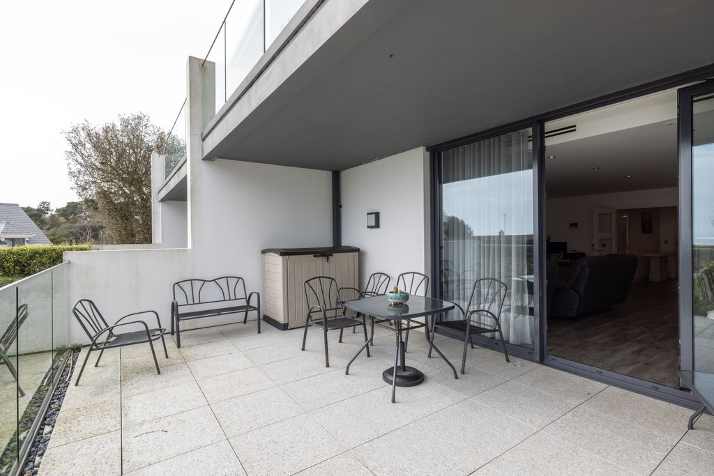 Additional image 14 of 2 bed flat for saleLa Rue Voisin, St. Brelade, Jersey JE3