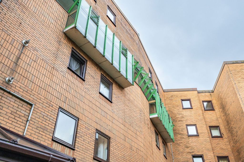 Additional image 17 of 2 bed flat for saleThe Crescent, Llandaff CF5