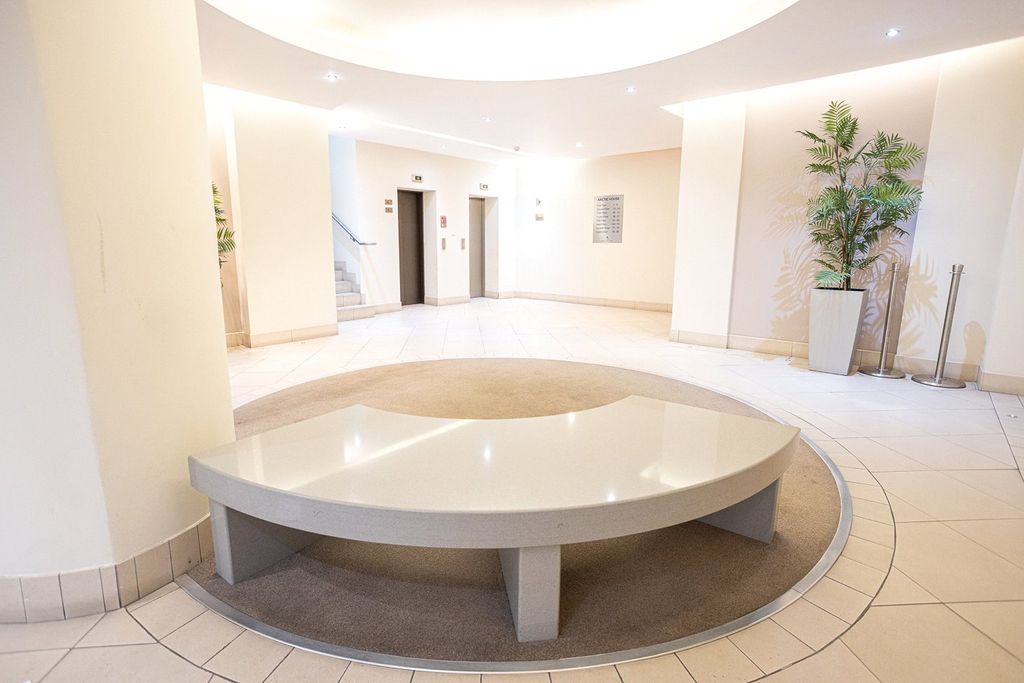 Additional image 26 of 2 bed flat for saleHeritage Avenue, Colindale NW9