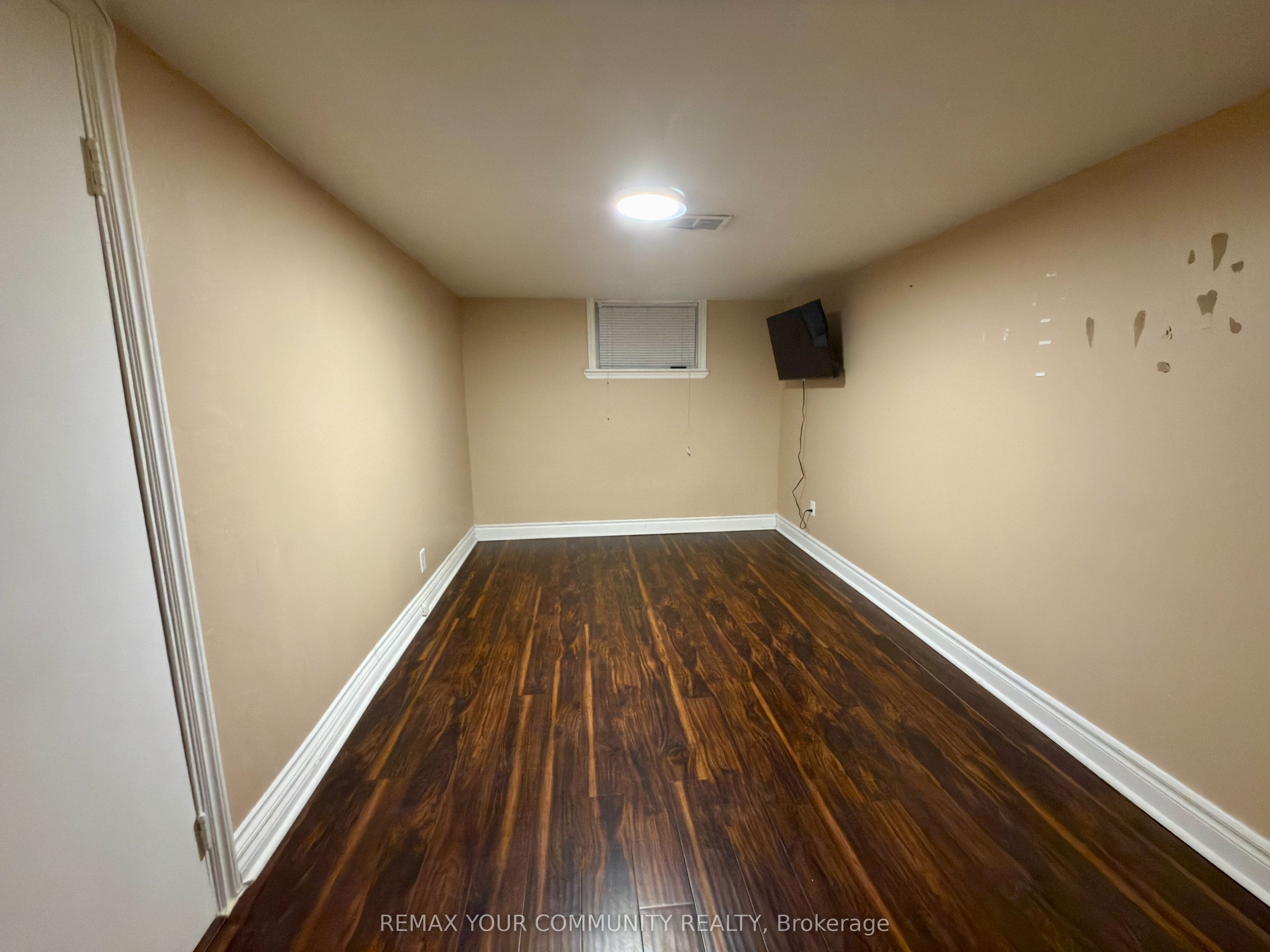 Additional image 6 of Lower-86 Lesmount Avenue, Toronto, ON, M4J 3V9