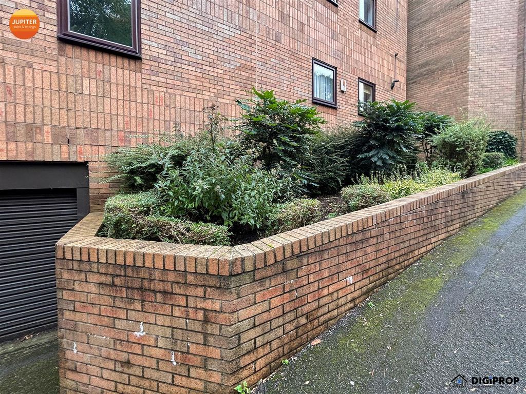 Additional image 3 of 3 bed flat for saleThe Crescent, Llandaff CF5