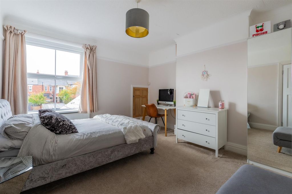 Additional image 5 of 4 bed terraced house for saleLlwyn-Y-Grant Place, Penylan, Cardiff CF23
