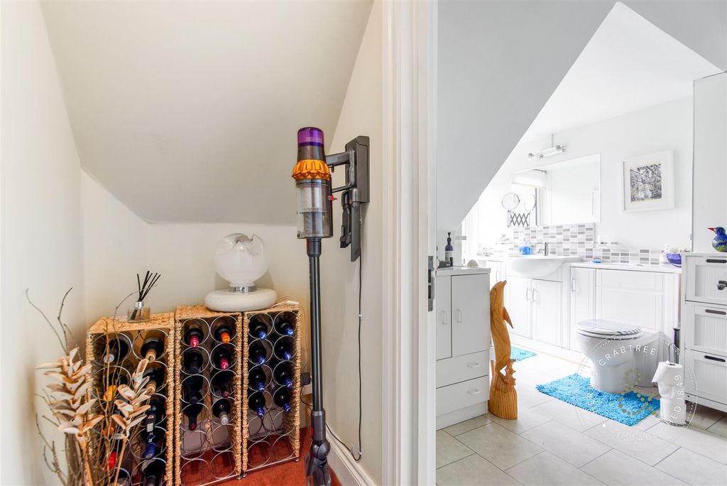 Additional image 18 of 3 bed flat for saleSilverton, Fairwater Road, Llandaff, Cardiff CF5