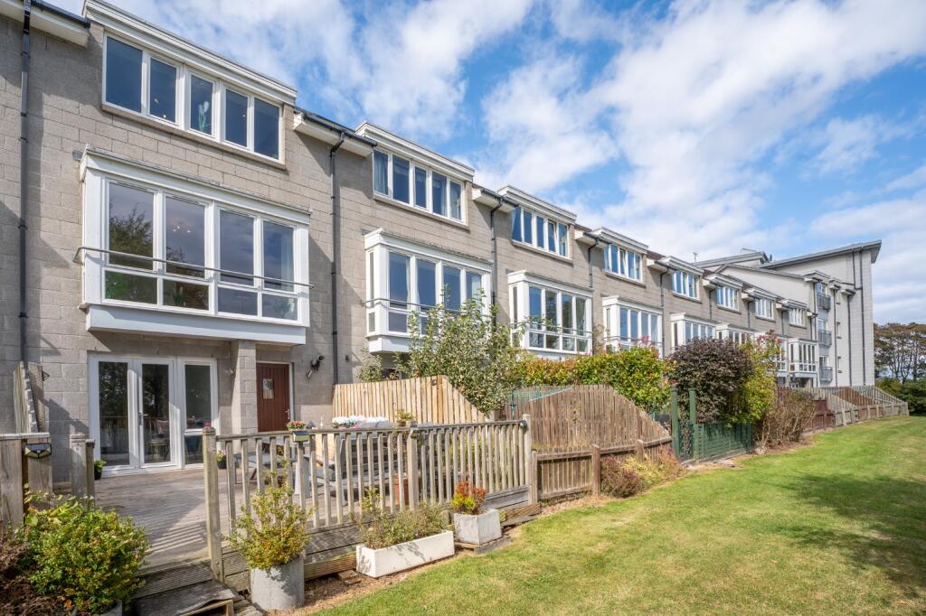 Rubislaw View, Aberdeen, AB154DD
