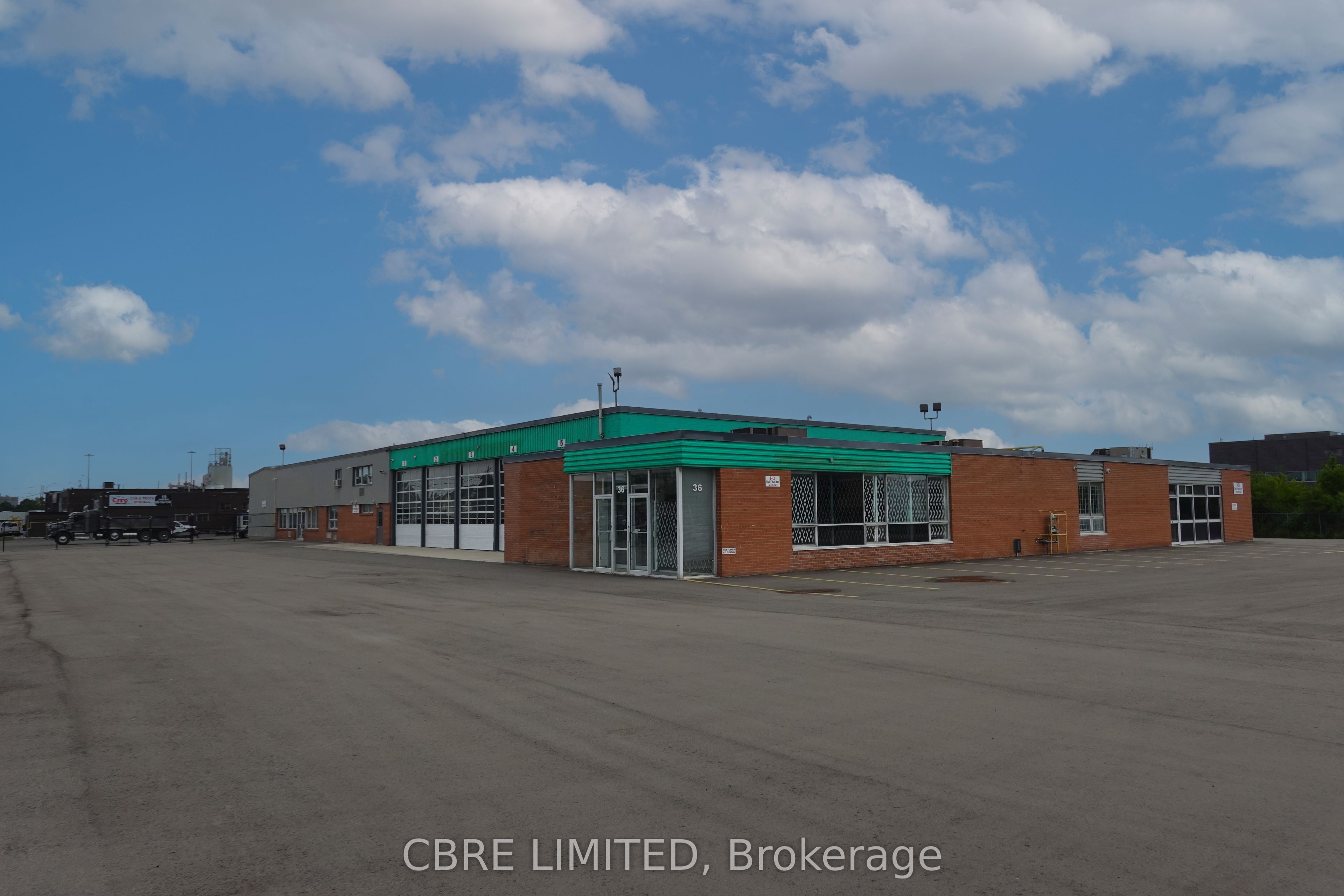 Additional image 5 of 1-36 Rutherford Road S, Brampton, ON, L6W 3J5