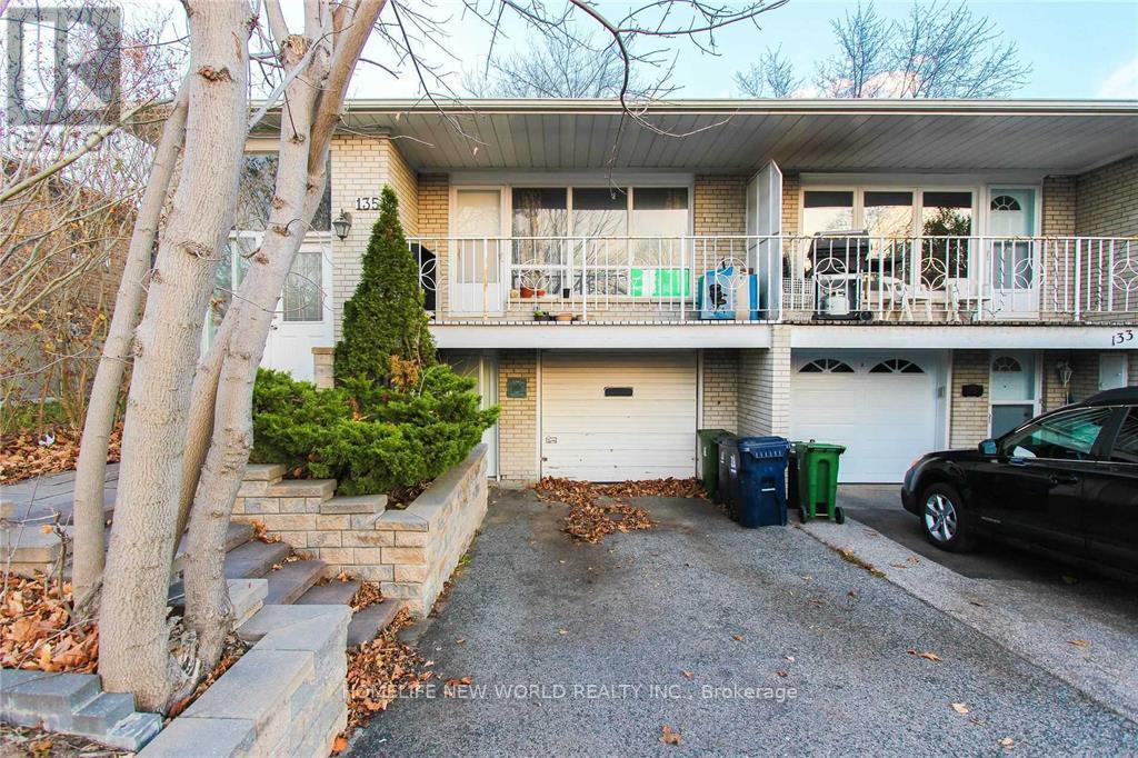 135 Pineway Boulevard, Toronto, ON, M2H1A9