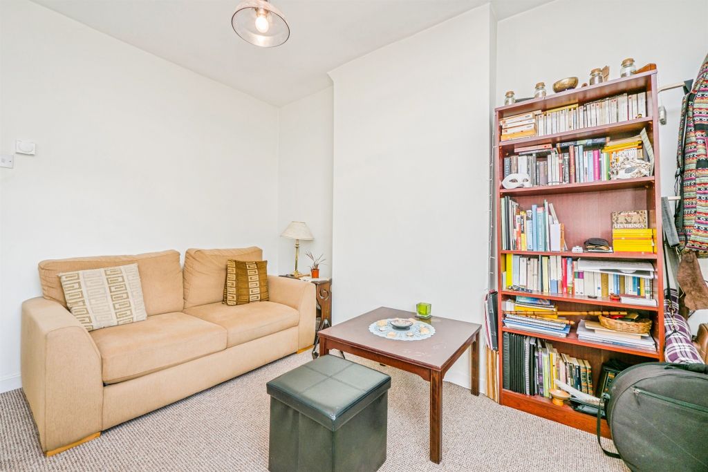 Additional image 2 of 1 bed flat for saleFairleigh Road, Cardiff CF11