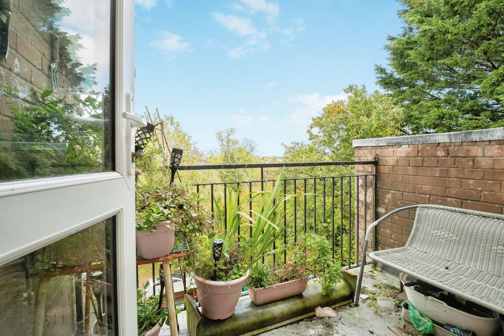 Additional image 9 of 2 bed flat for saleLinnet Close, Cardiff CF23