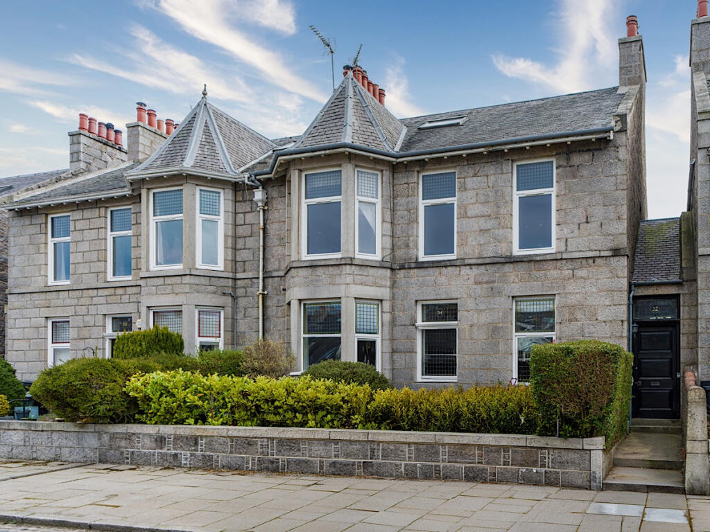 Richmondhill Place, Aberdeen, AB15