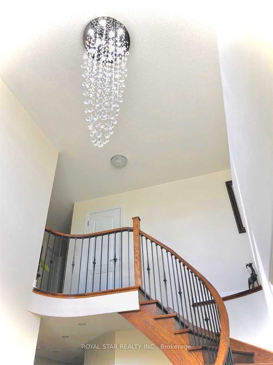 Additional image 5 of 38 Riverglen Street, Brampton, ON, L6P 3C1