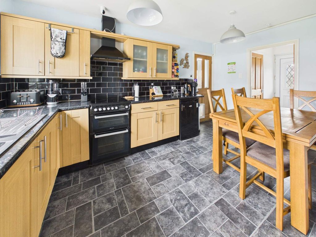 Additional image 3 of 3 bed semi-detached house for saleGabalfa Avenue, Cardiff CF14
