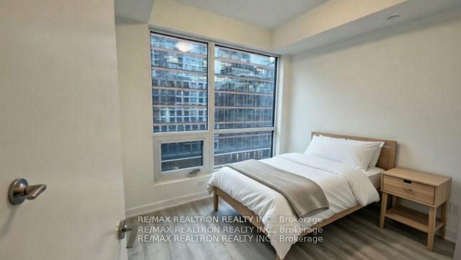 Additional image 3 of 818-15 Richardson Street, Toronto, ON, M5A 0Y5
