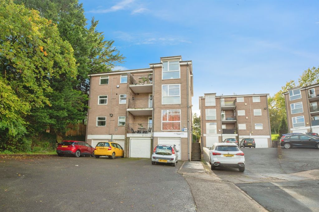 2 bed flat for saleLinnet Close, Cardiff CF23