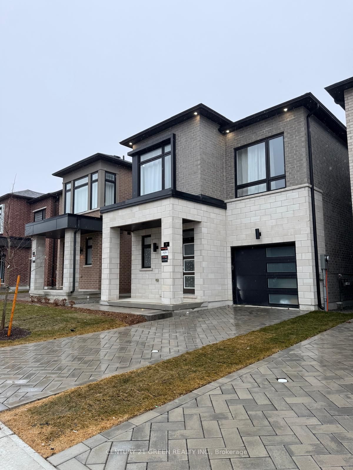 31 Danielle Moore Circle, Toronto, ON, M1P 3S5