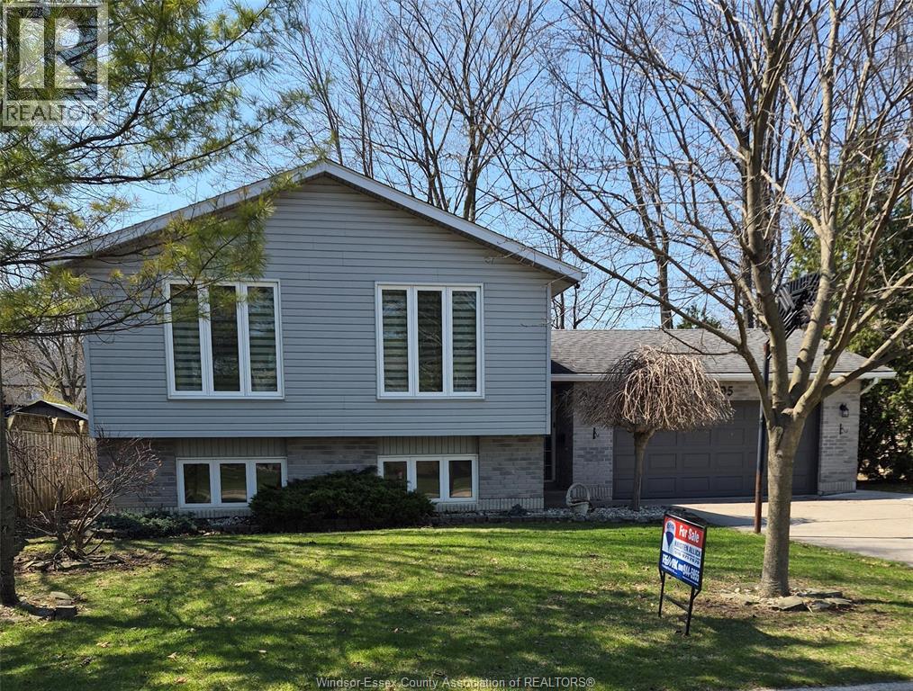 3695 Woodward Boulevard, Windsor, ON, N8W5G7