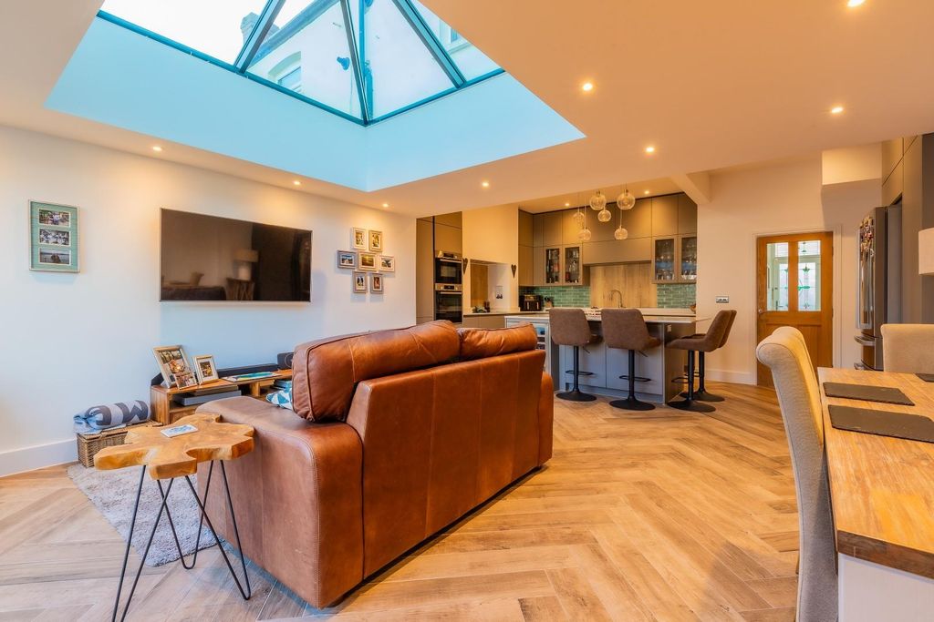 Additional image 27 of 4 bed terraced house for salePen-Y-Lan Terrace, Penylan, Cardiff CF23