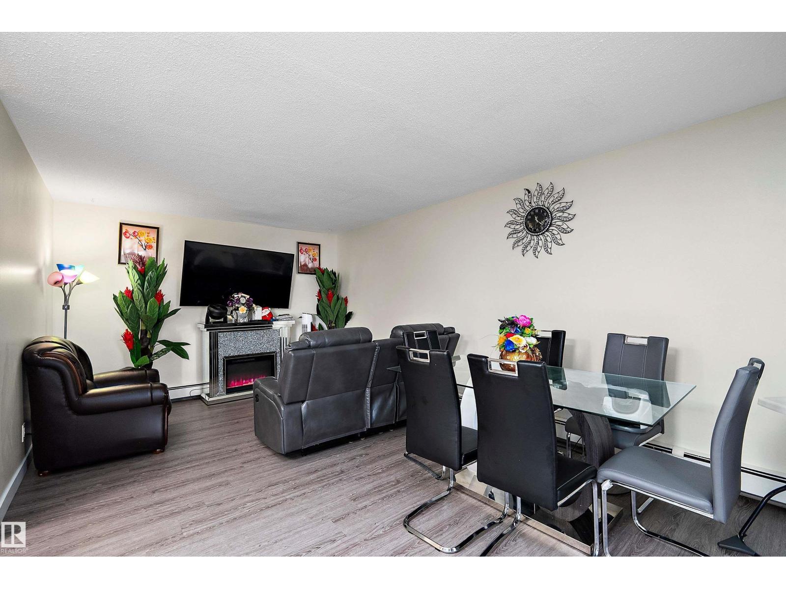 7-13460 Fort Road NW, Edmonton, AB, T5A1C5