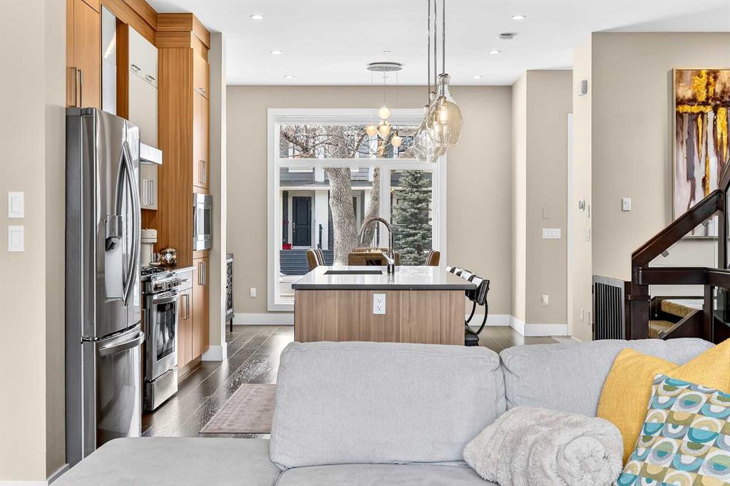 Additional image 6 of 3736 44 Street SW, Calgary, AB, T3E 3S2