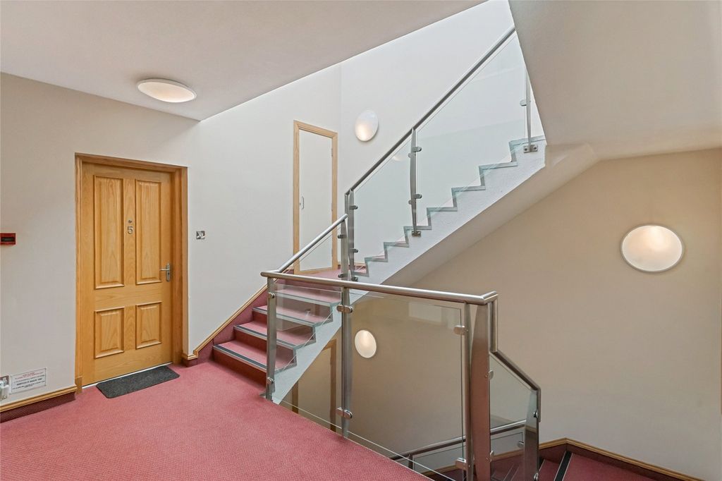 Additional image 21 of 3 bed flat for saleVictoria Place, Stirling, Stirlingshire FK8