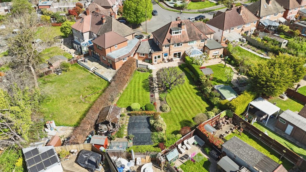 Additional image 24 of 4 bed semi-detached house for saleMortimer Crescent, Worcester Park KT4