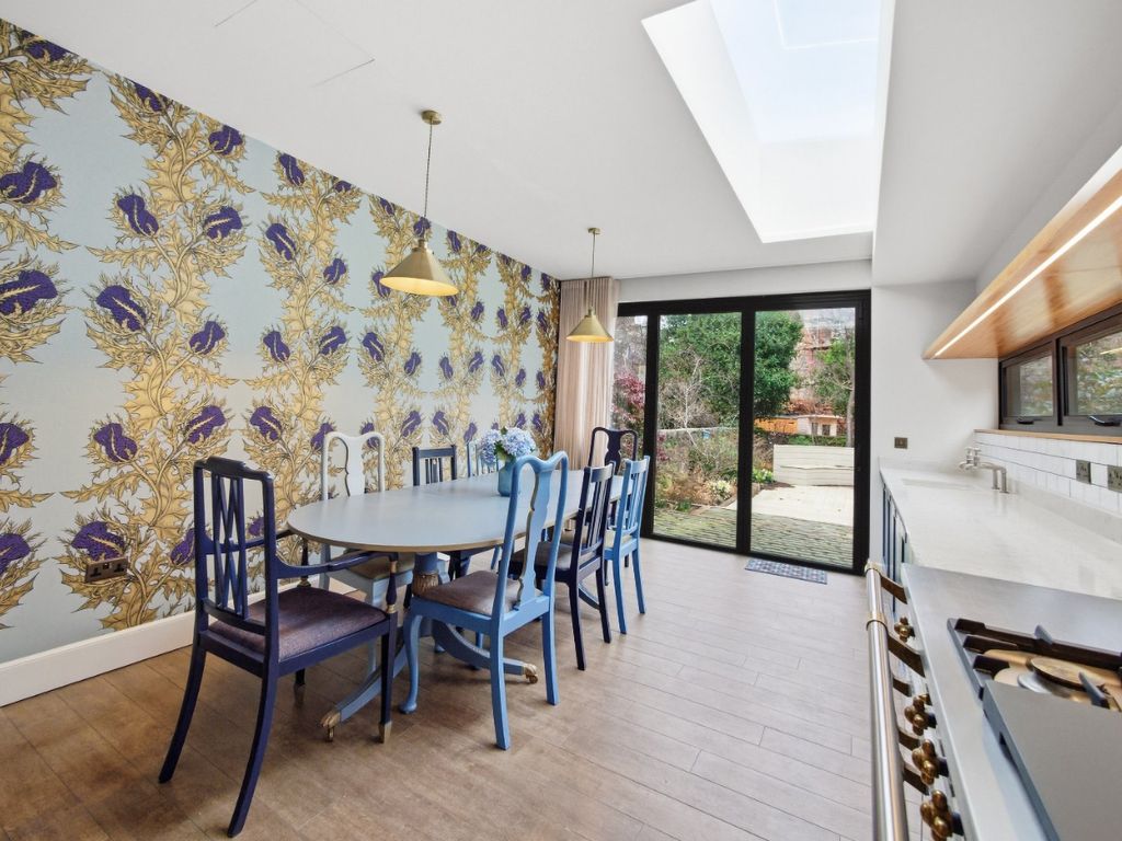 Additional image 2 of 4 bed terraced house to rentDean Street, Edinburgh, Midlothian EH4