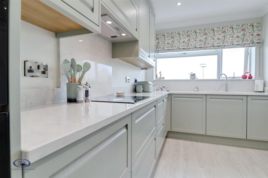 Additional image 5 of 2 bed flat for saleSandbach Road North, Alsager ST7