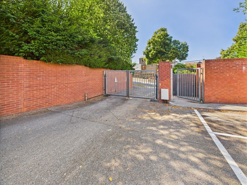 Additional image 18 of 2 bed flat for saleYr Arglawdd, Heathwood Road, Cardiff. CF14