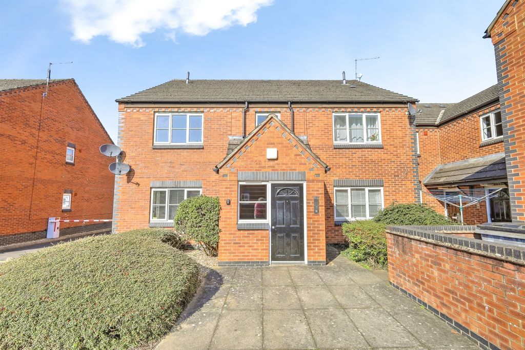 1 bed flat for saleOsborne Road, Northampton NN2