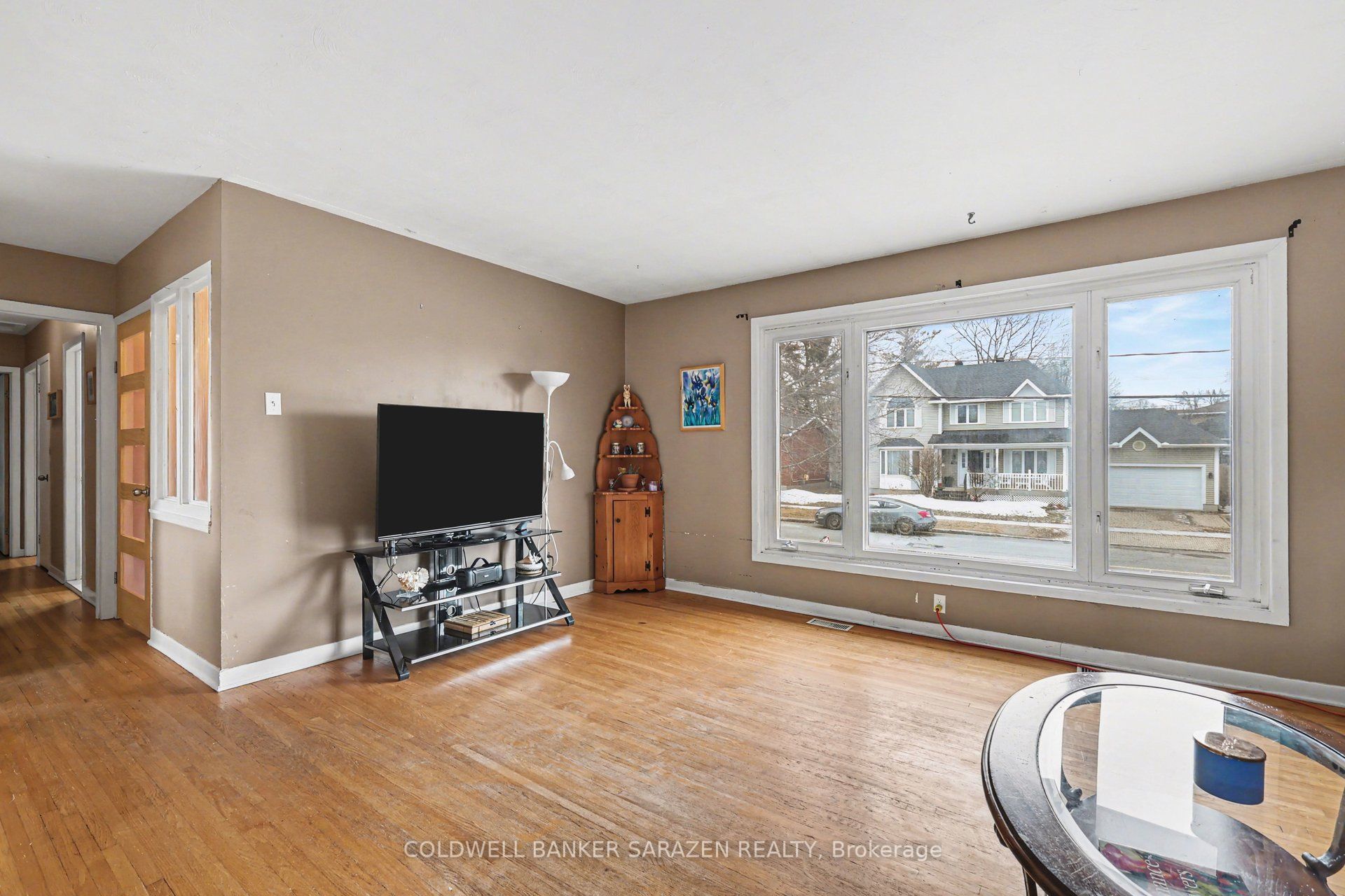 Additional image 3 of 2091 Lenester Avenue, Ottawa, ON, K2A 1K9
