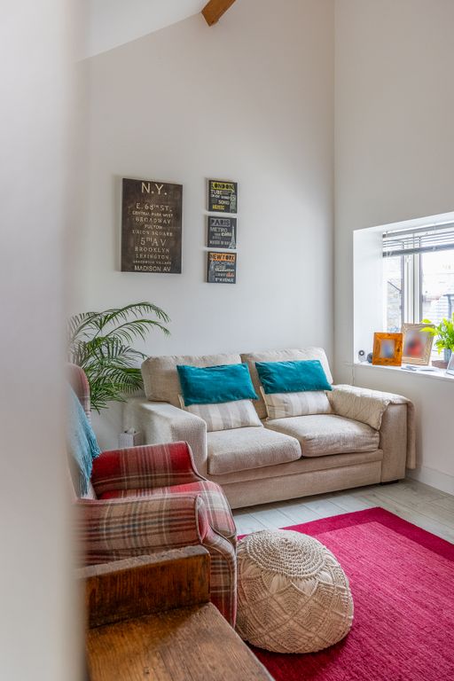 Additional image 3 of 1 bed flat for saleConstitution Steps, St. Peter Port, Guernsey GY1